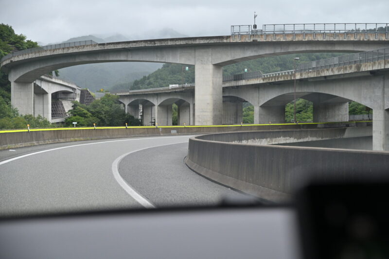 高速道路のインター